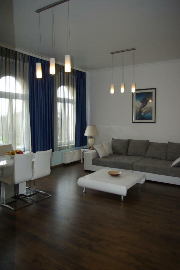 Apartments In Der Jahnallee 20 Waldplatzpalais Leipzig Exteriör bild